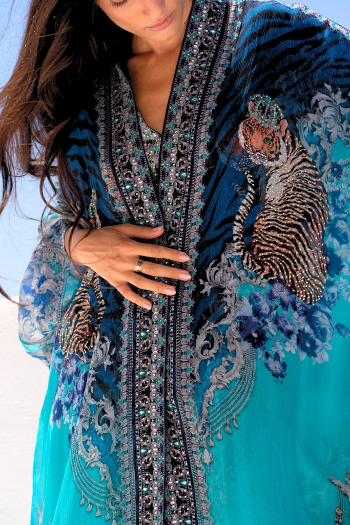BLUE TIGRESS MEDIUM CAPE - Czarina