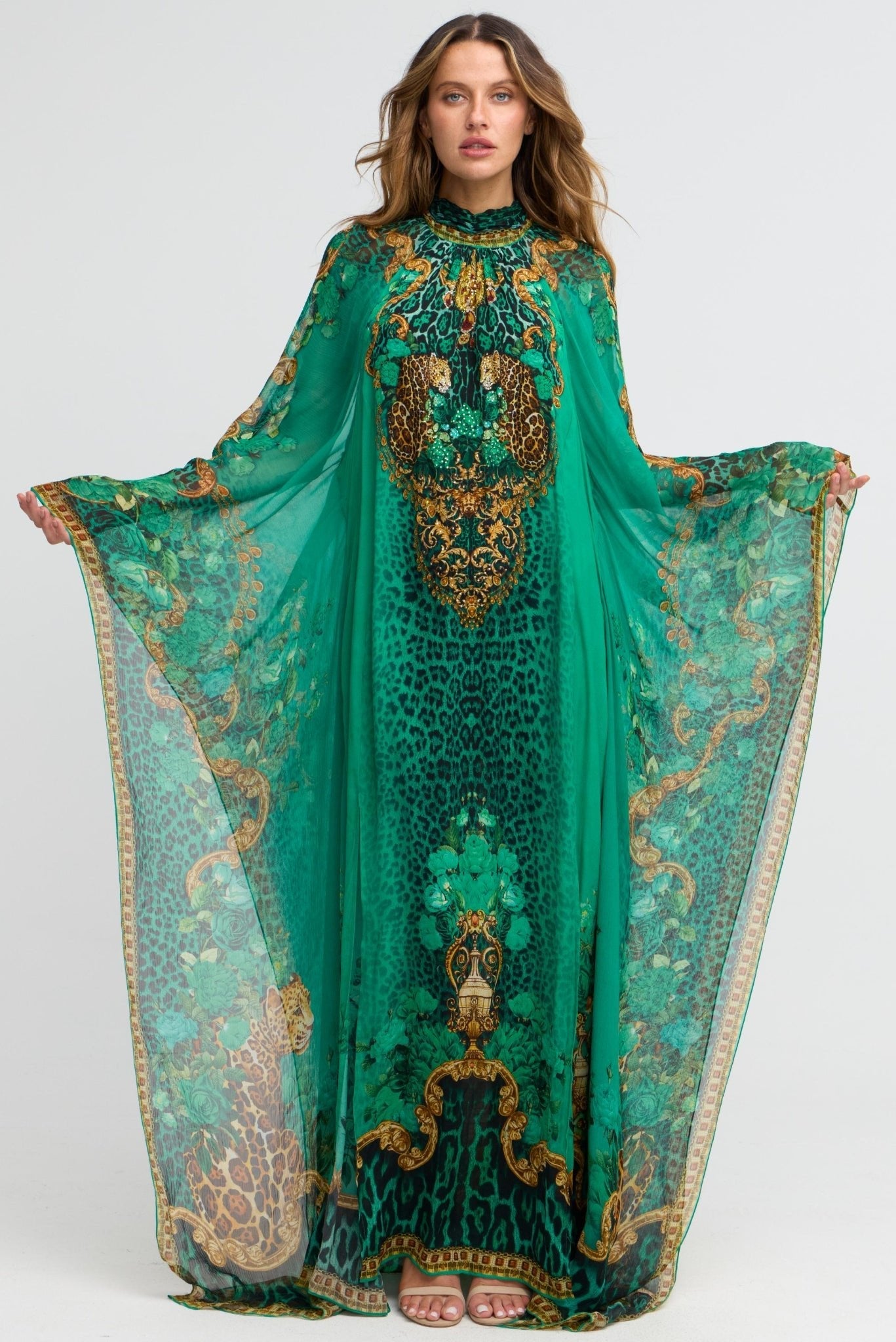 Emerald Leopardess High-neck Maxi Kaftan Czarina USA Emerald Leopardess High-neck Maxi Kaftan Czarina USA