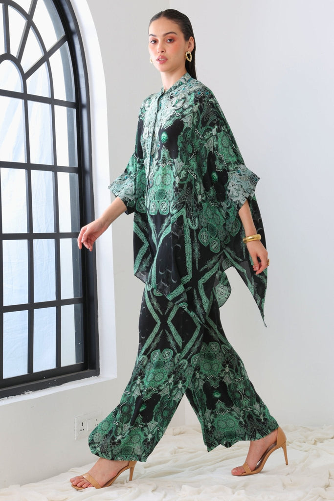 EMERALD OASIS KAFTAN TOP W SLEEVES - Czarina