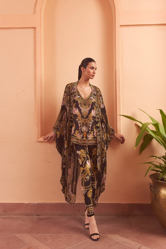 GOLDEN GIRL MEDIUM CAPE - Czarina